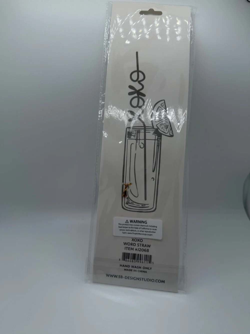 Lot of 4 Santa Barbara Design Studio XOXO Pink Reusable Word Straws BRAND NEW
